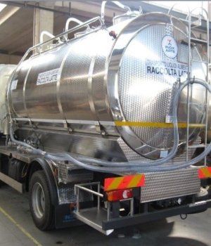 milk transport tank