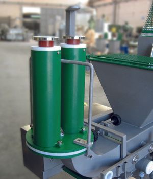 particolare di una macchina filatrice