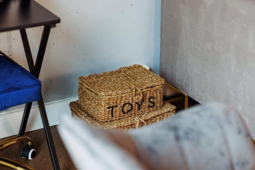 Auch an deine Kinder haben wir gedacht. Gerne kannst du dein Kind zur Behandlung mitbringen.