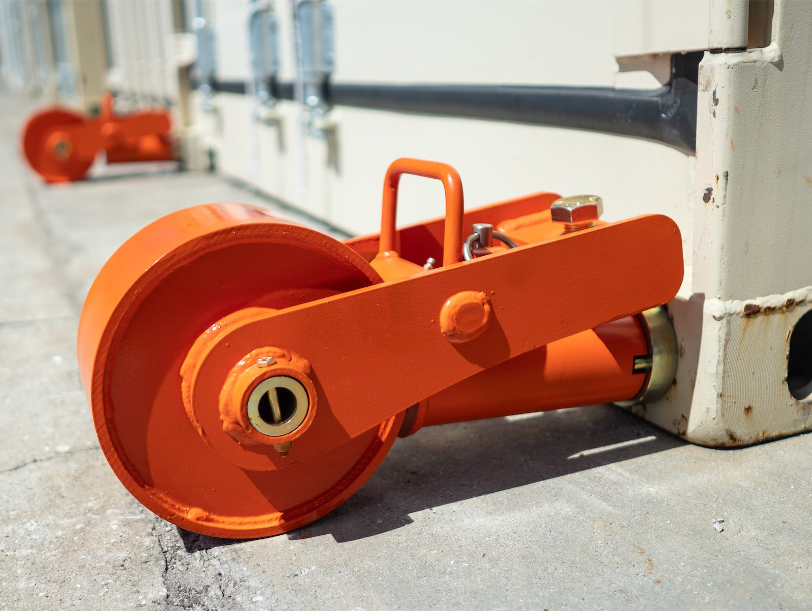 a set of end wheels attached to a shipping container