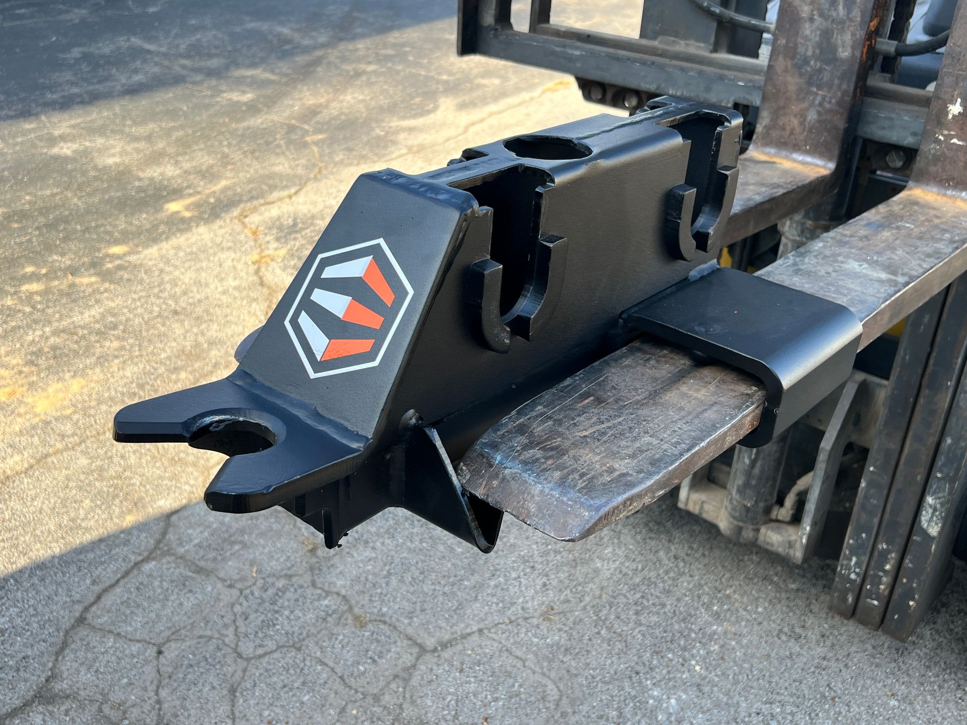 the ContainGo container relocation kit forklift adapter