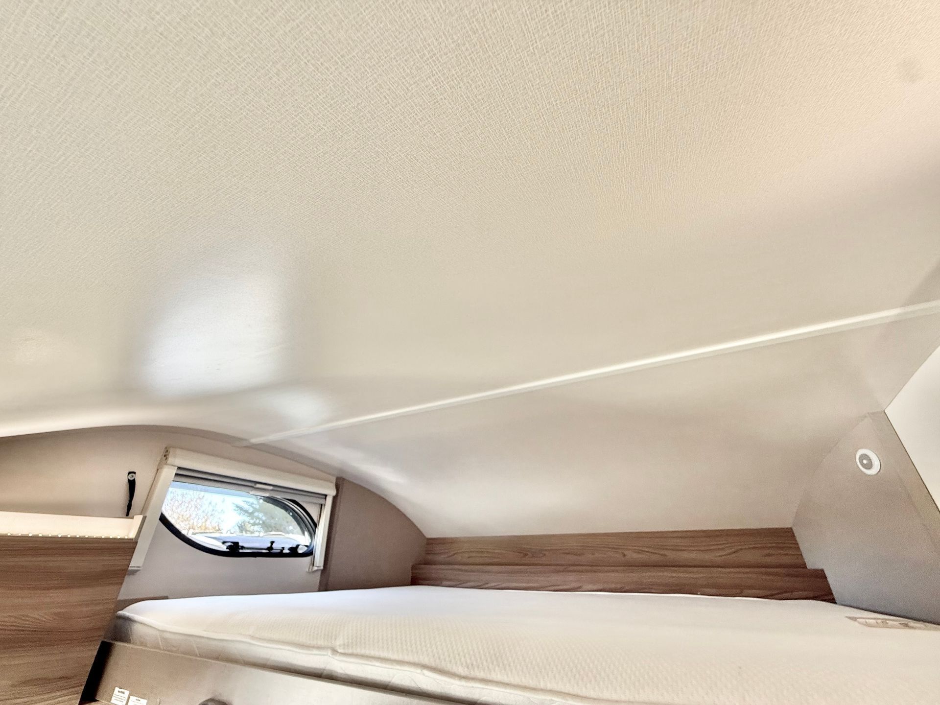 swift edge 486 6 berth motorhome for sale