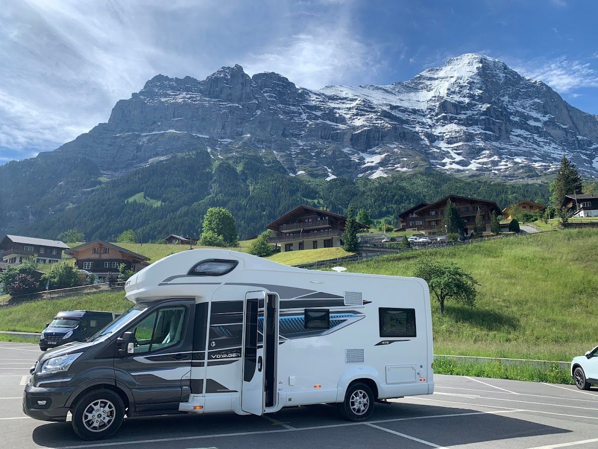 motohome hire holidays campervan rental