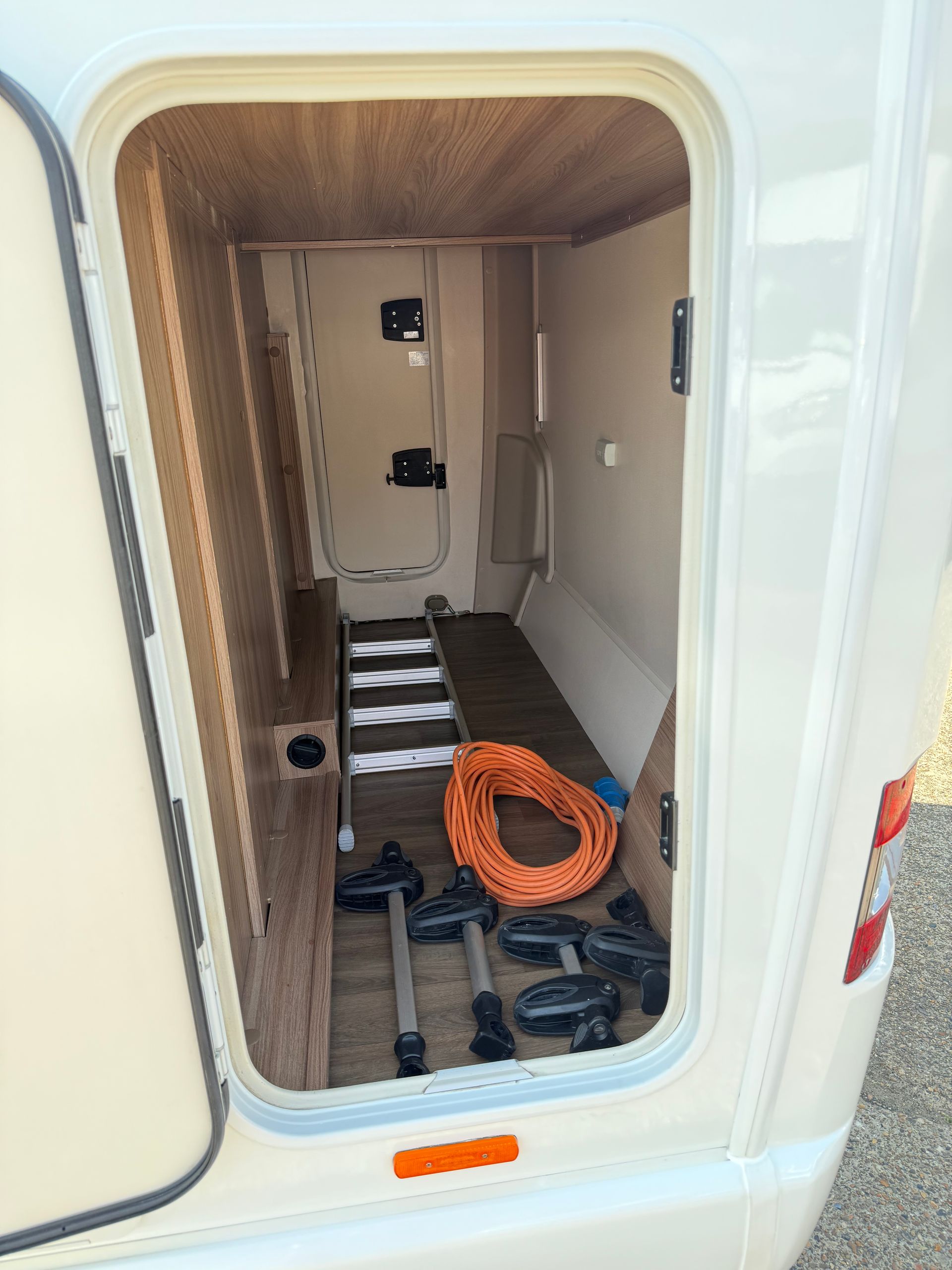 fiat swift escape 614 motorhome in an automatic transmission, 4 berth, outstanding condition