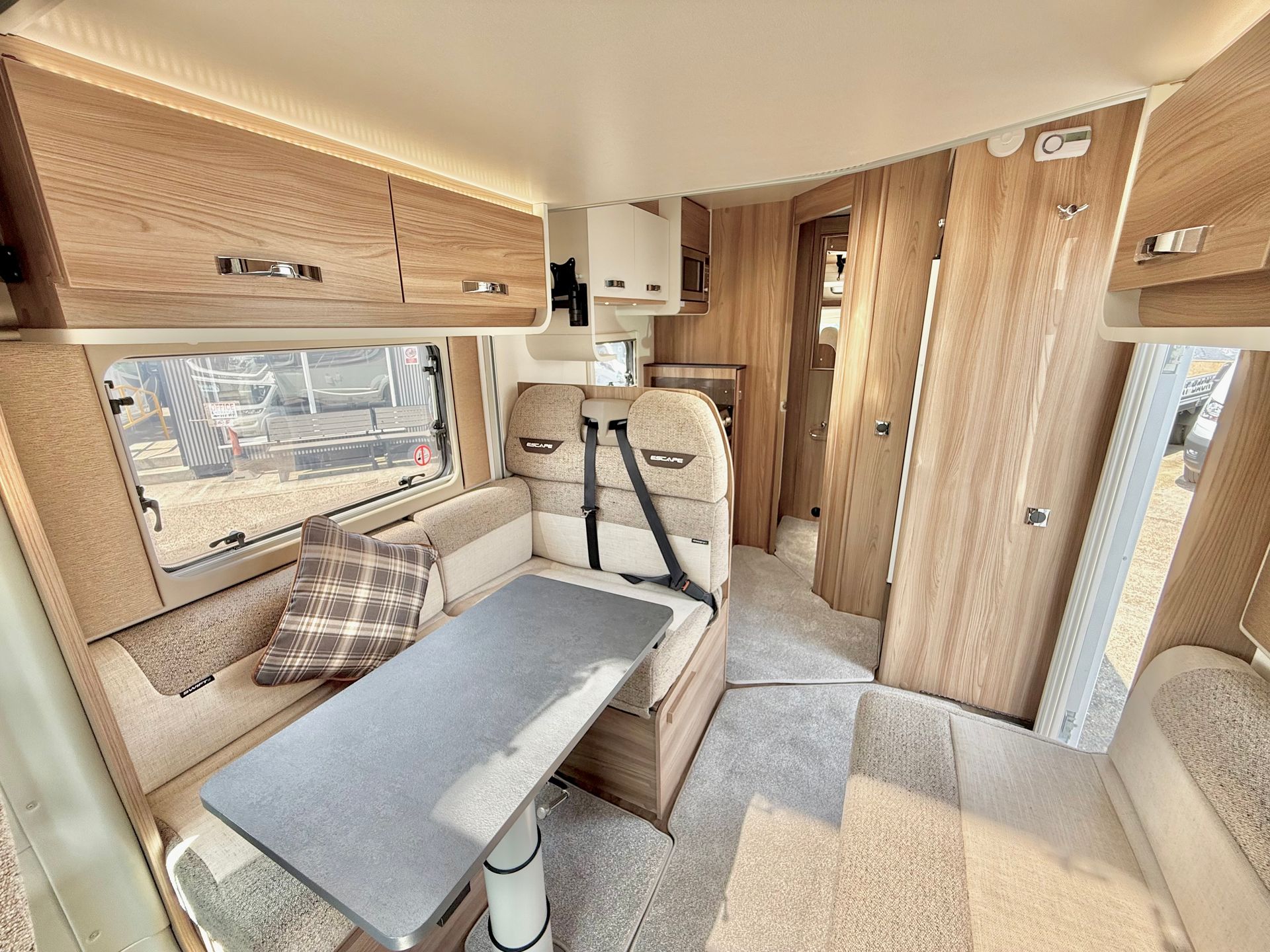 fiat swift escape 614 motorhome in an automatic transmission, 4 berth, outstanding condition