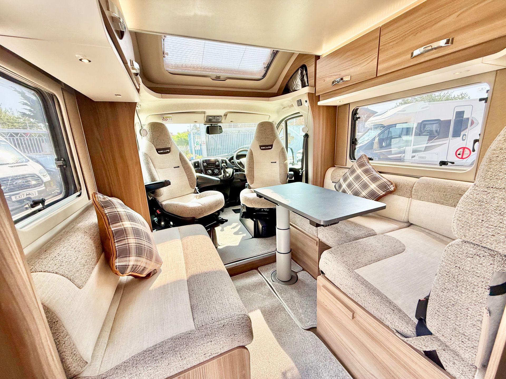 fiat swift escape 614 motorhome in an automatic transmission, 4 berth, outstanding condition