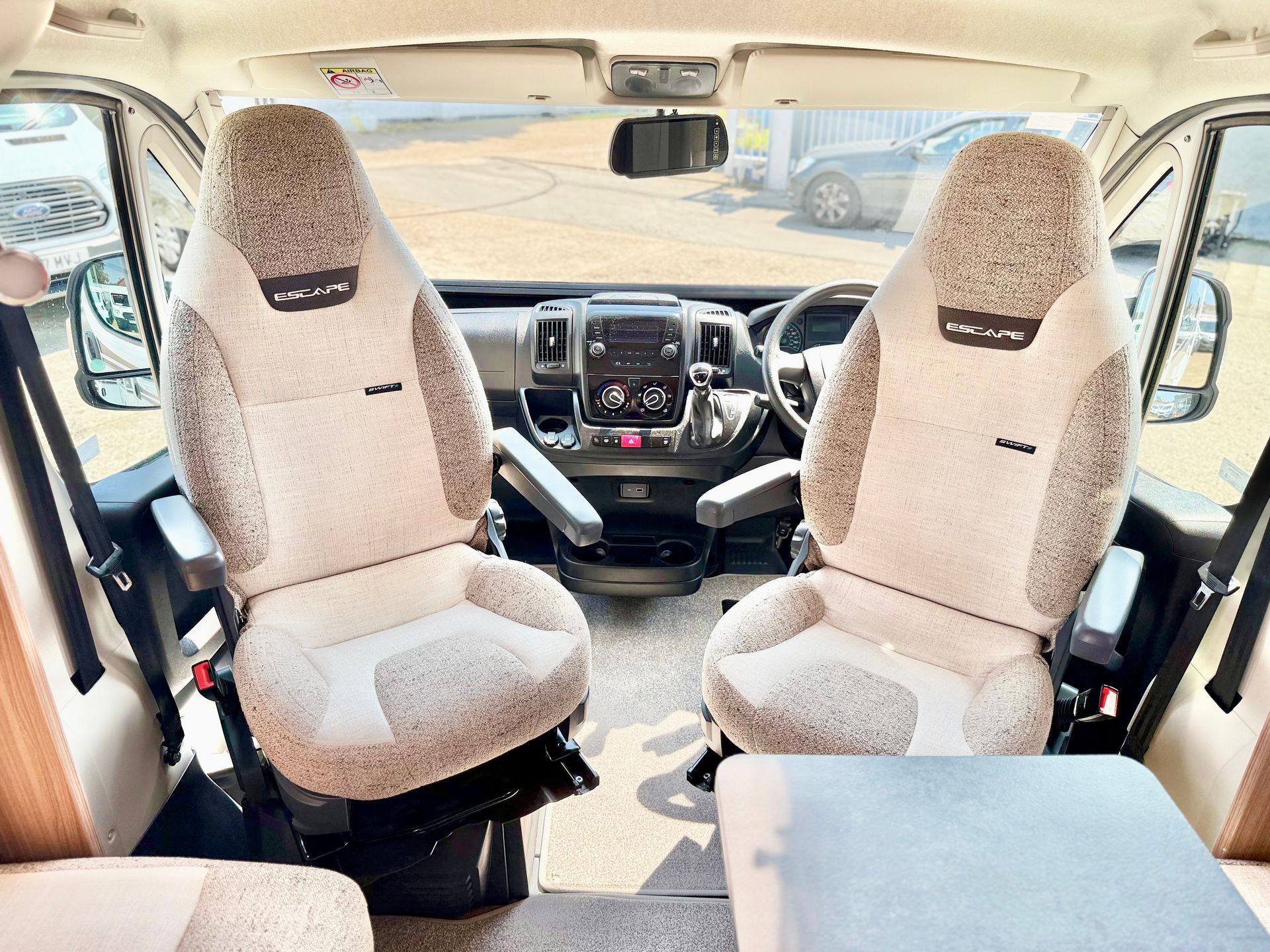 fiat swift escape 614 motorhome in an automatic transmission, 4 berth, outstanding condition