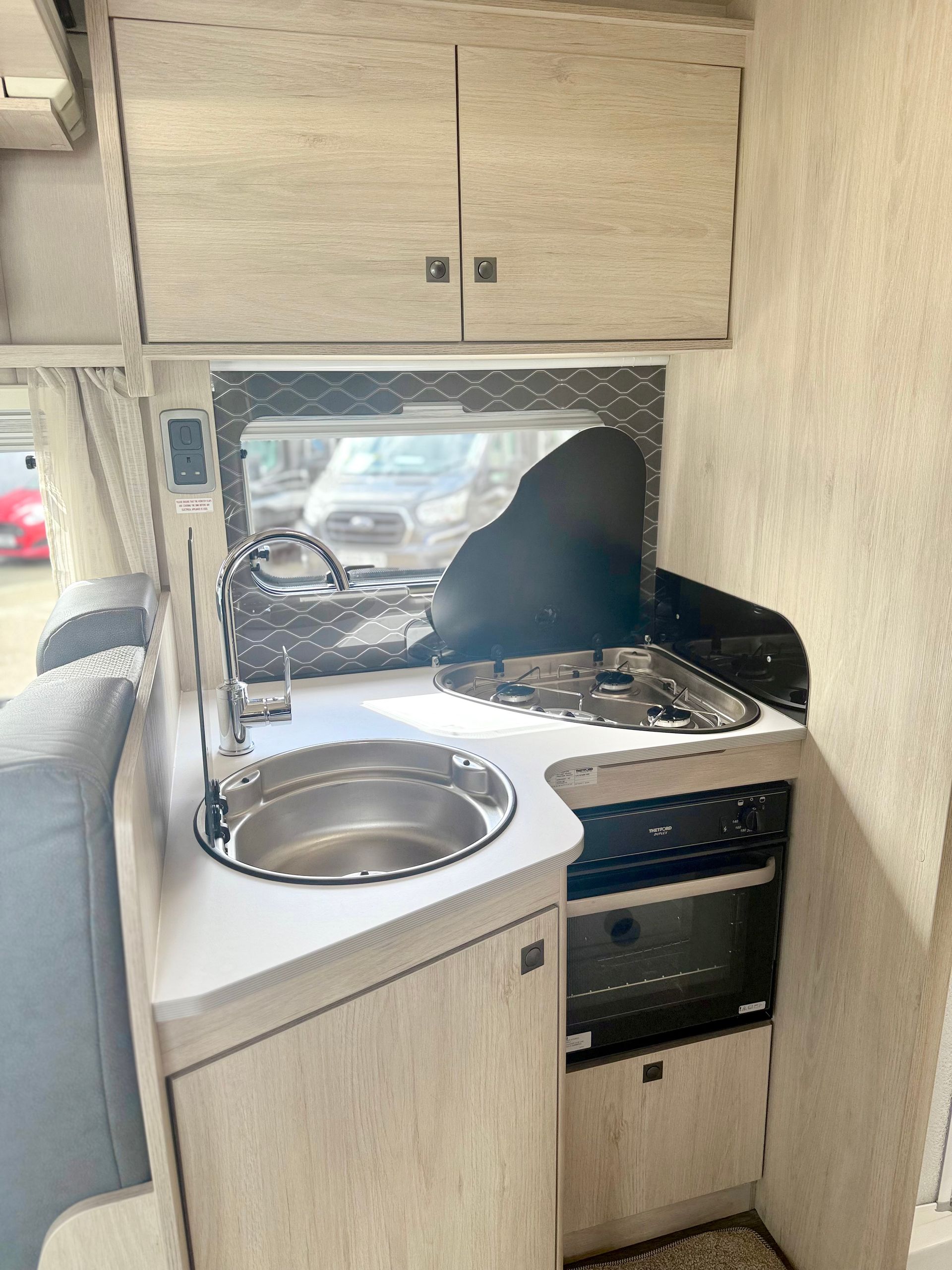 Autotrail Tribute F74 Motorhome for sale used second hand automatic motor-home for 4 people with 4 seatbelts