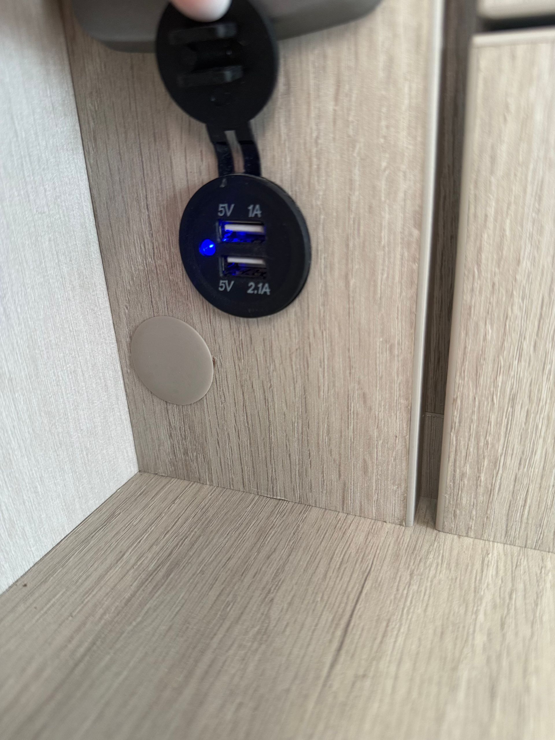 Autotrail Tribute F74 Motorhome for sale used second hand automatic motor-home for 4 people with 4 seatbelts