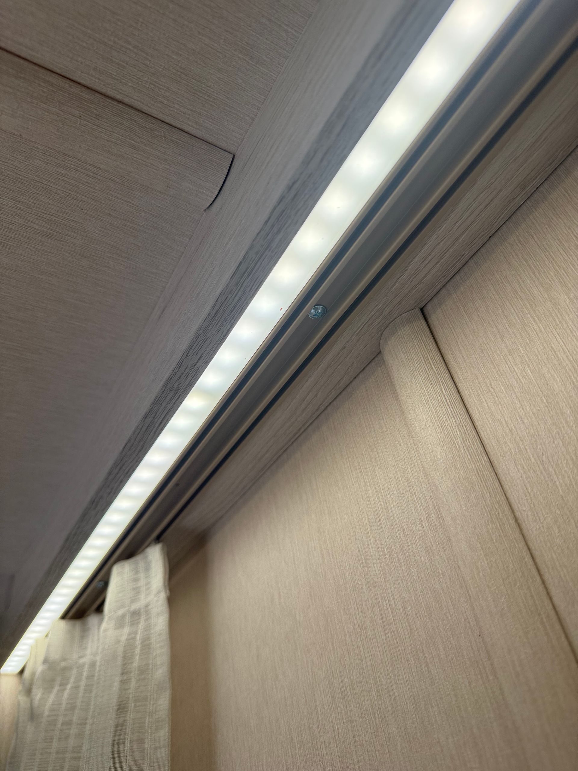 Autotrail Tribute F74 Motorhome for sale used second hand automatic motor-home for 4 people with 4 seatbelts