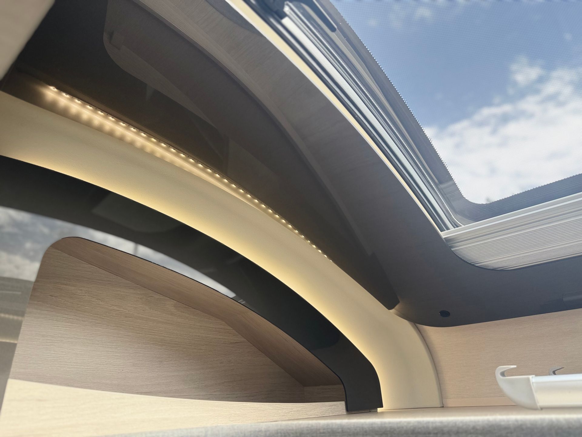 Autotrail Tribute F74 Motorhome for sale used second hand automatic motor-home for 4 people with 4 seatbelts