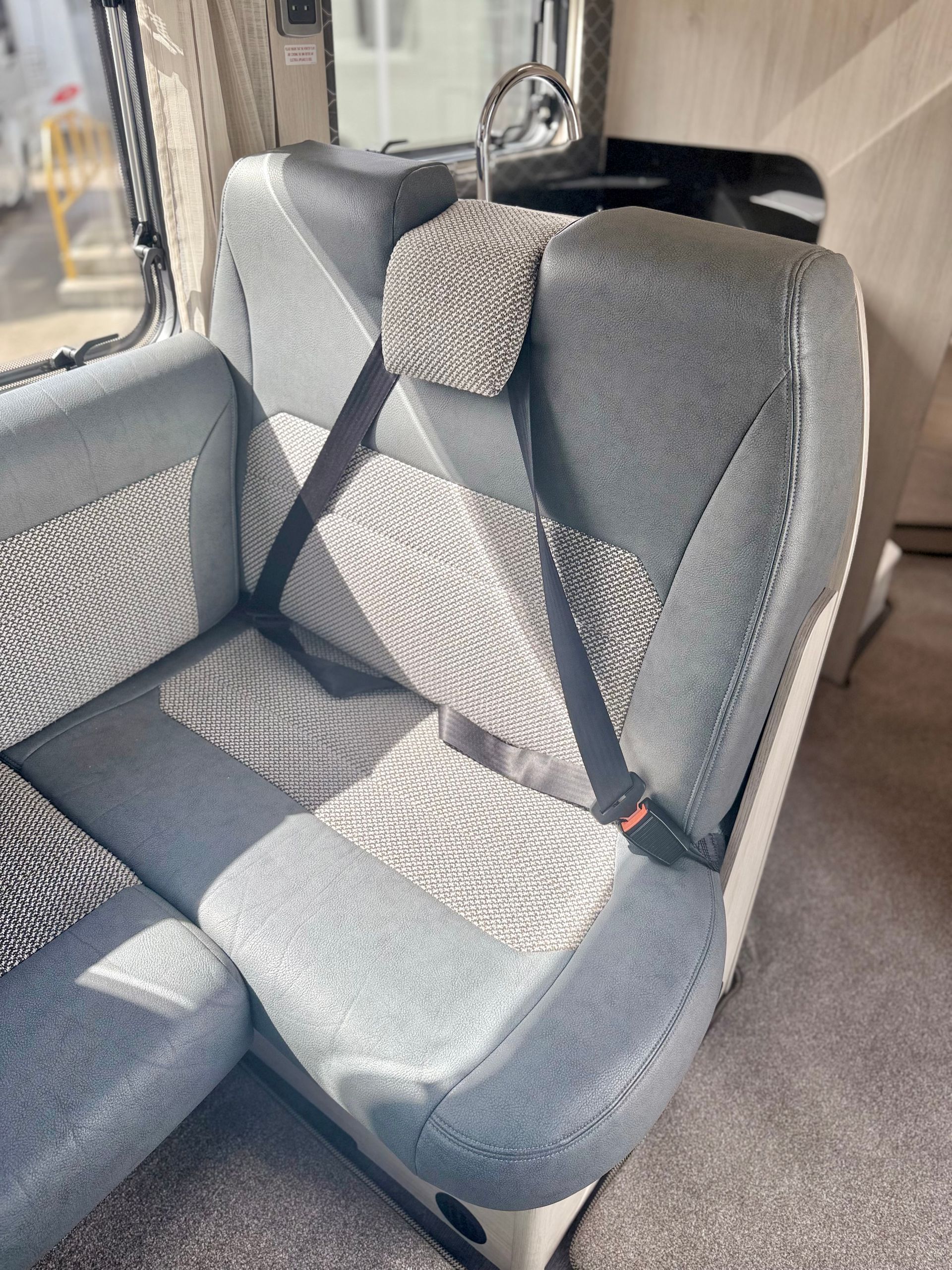 Autotrail Tribute F74 Motorhome for sale used second hand automatic motor-home for 4 people with 4 seatbelts