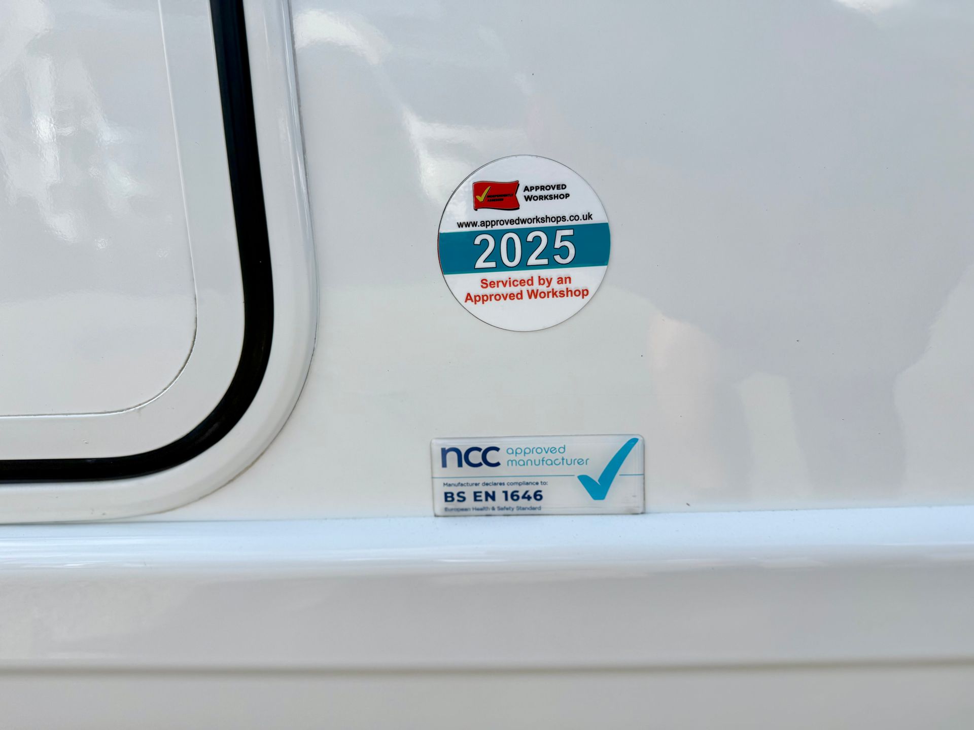 Autotrail Tribute F74 Motorhome for sale used second hand automatic motor-home for 4 people with 4 seatbelts