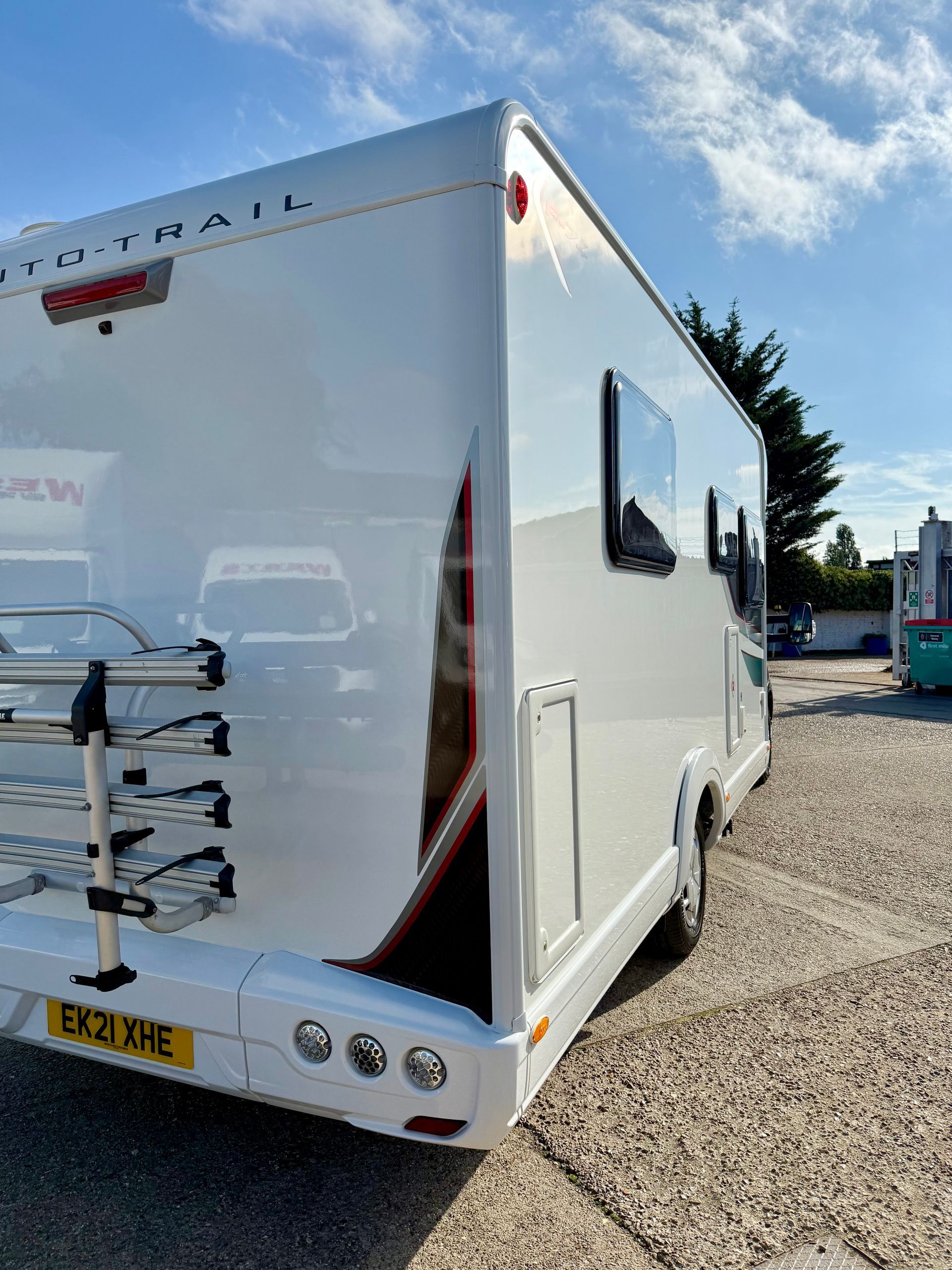 Autotrail Tribute F74 Motorhome for sale used second hand automatic motor-home for 4 people with 4 seatbelts