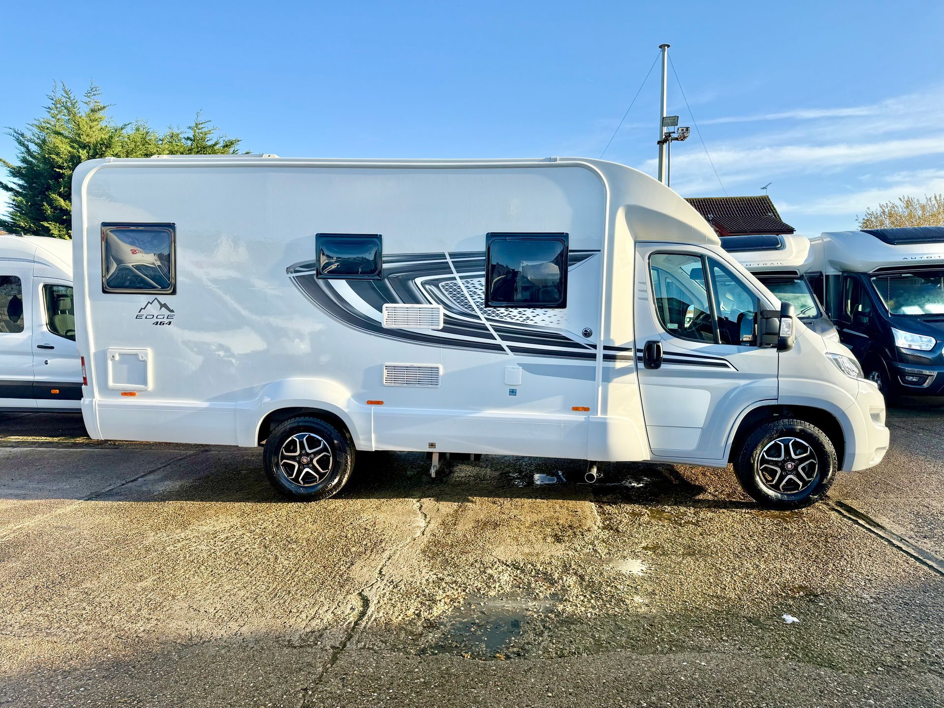 2023 fiat swift edge 464 4 berth motorhome with automatic gearbox for sale used second-hand