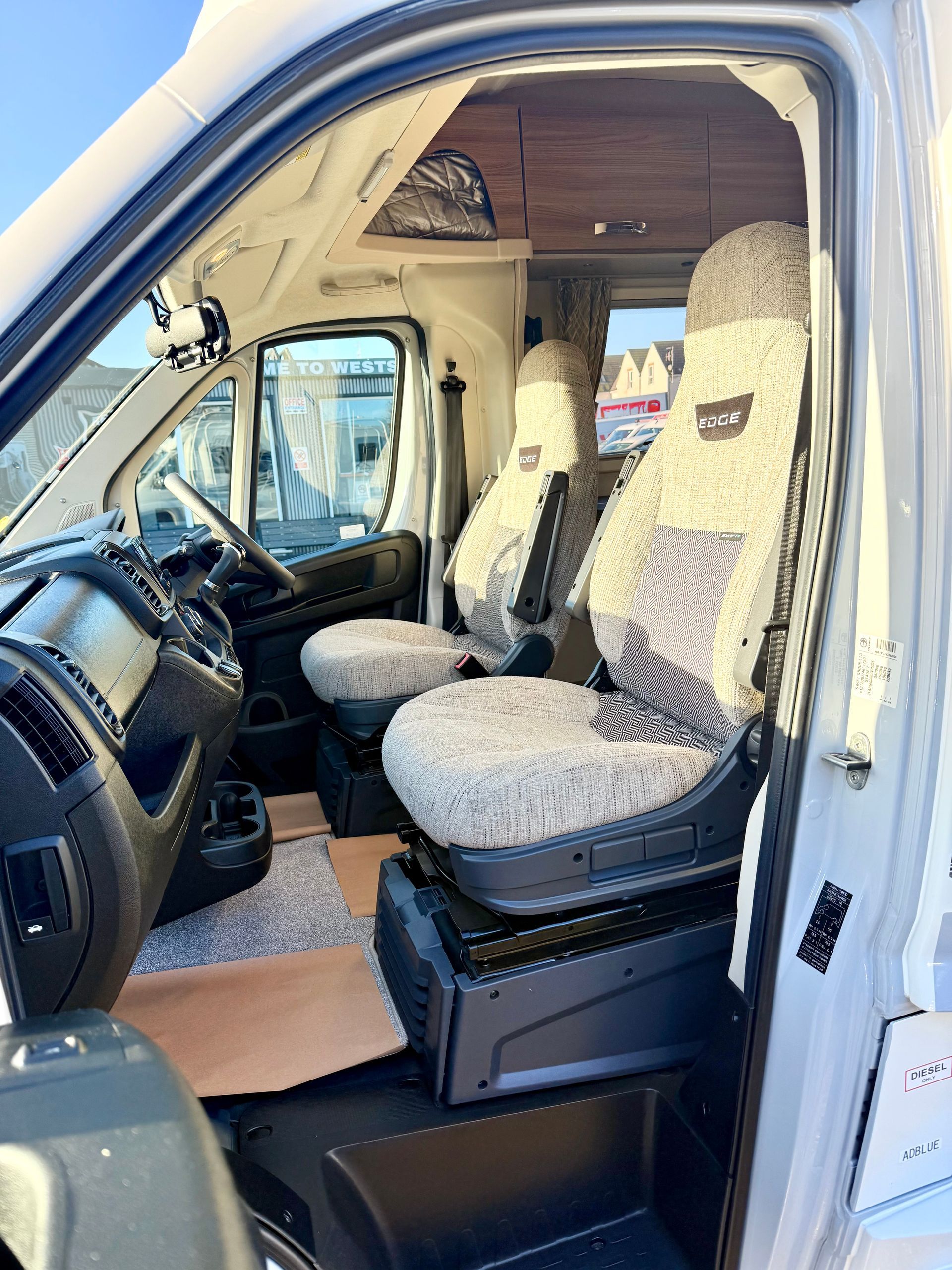 2023 fiat swift edge 464 4 berth motorhome with automatic gearbox for sale used second-hand