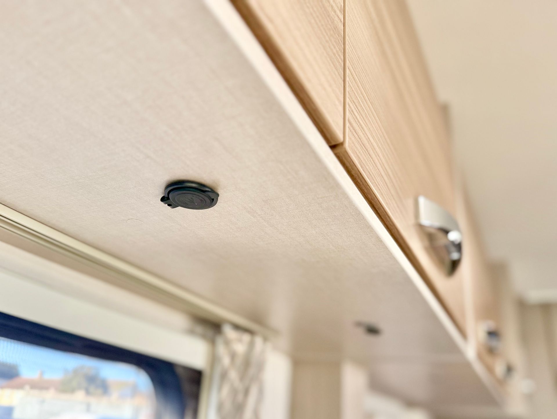 2023 fiat swift edge 464 4 berth motorhome with automatic gearbox for sale used second-hand with rer USB sockets