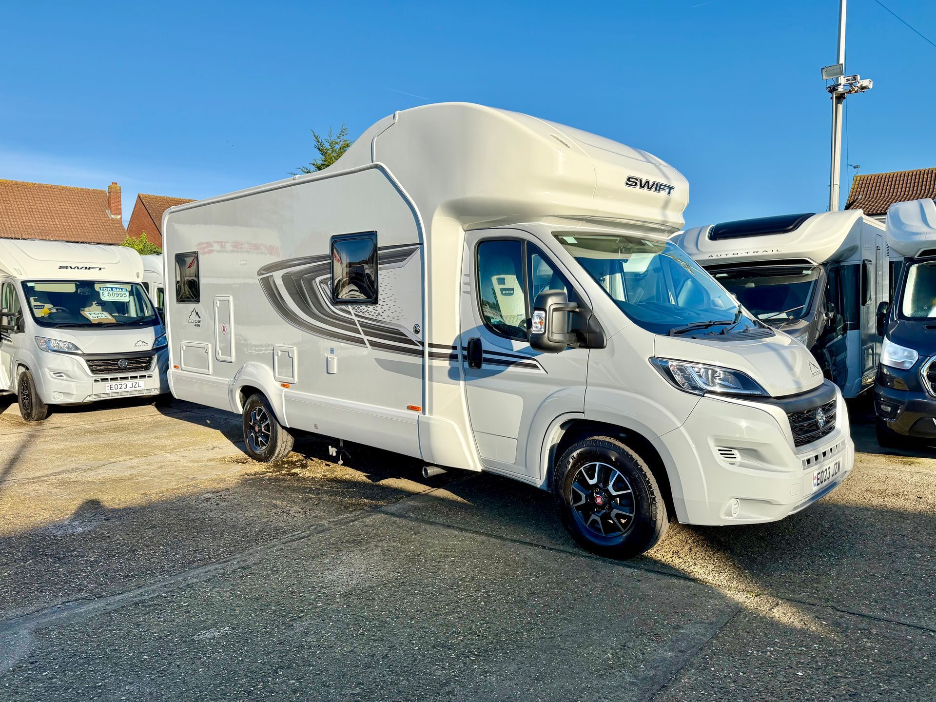 used second-hand motorhome for sale fiat swift edge 486 6 berth motor-home