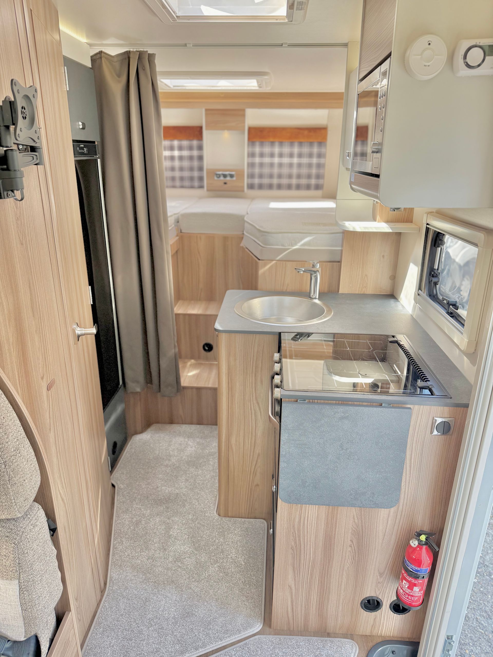 Fiat Ducato Swift Escape 684 - 4 Berth Motorhome For Sale - Automatic Transmission, onboard kitchen with hob, oven, grill, microwave, beautiful kitchen area