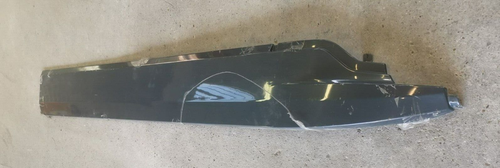 Front Side Skirt - Right Side - Offside
Brand New - Still in factory film
2019 - Roller Team - Auto Roller 747
Parts Number: 1IRXF10003110X5
Previous Part Number:  1IRXF10003111X5 and TRRDF10003110X5