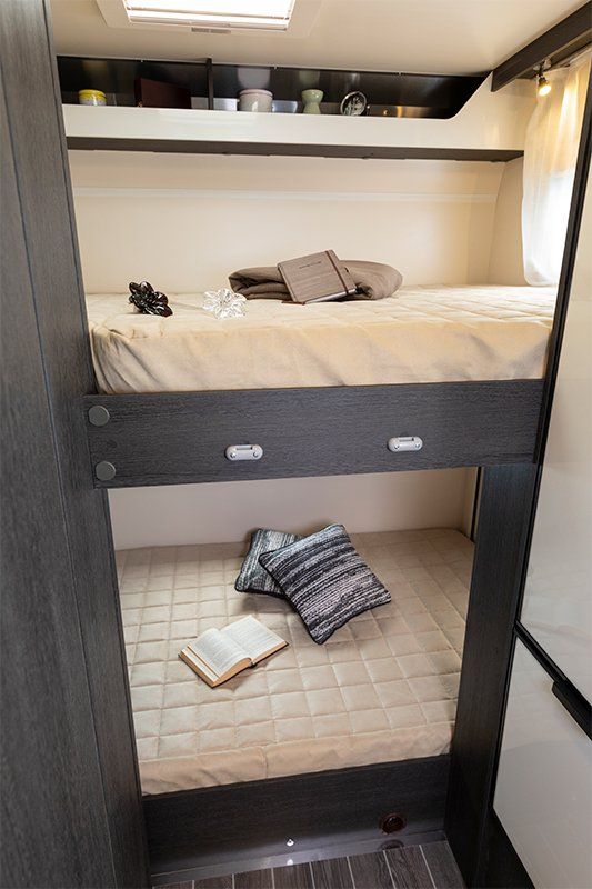 Motorhome Campervan Hire - Zefiro 675 - 6 berth motor caravan rental