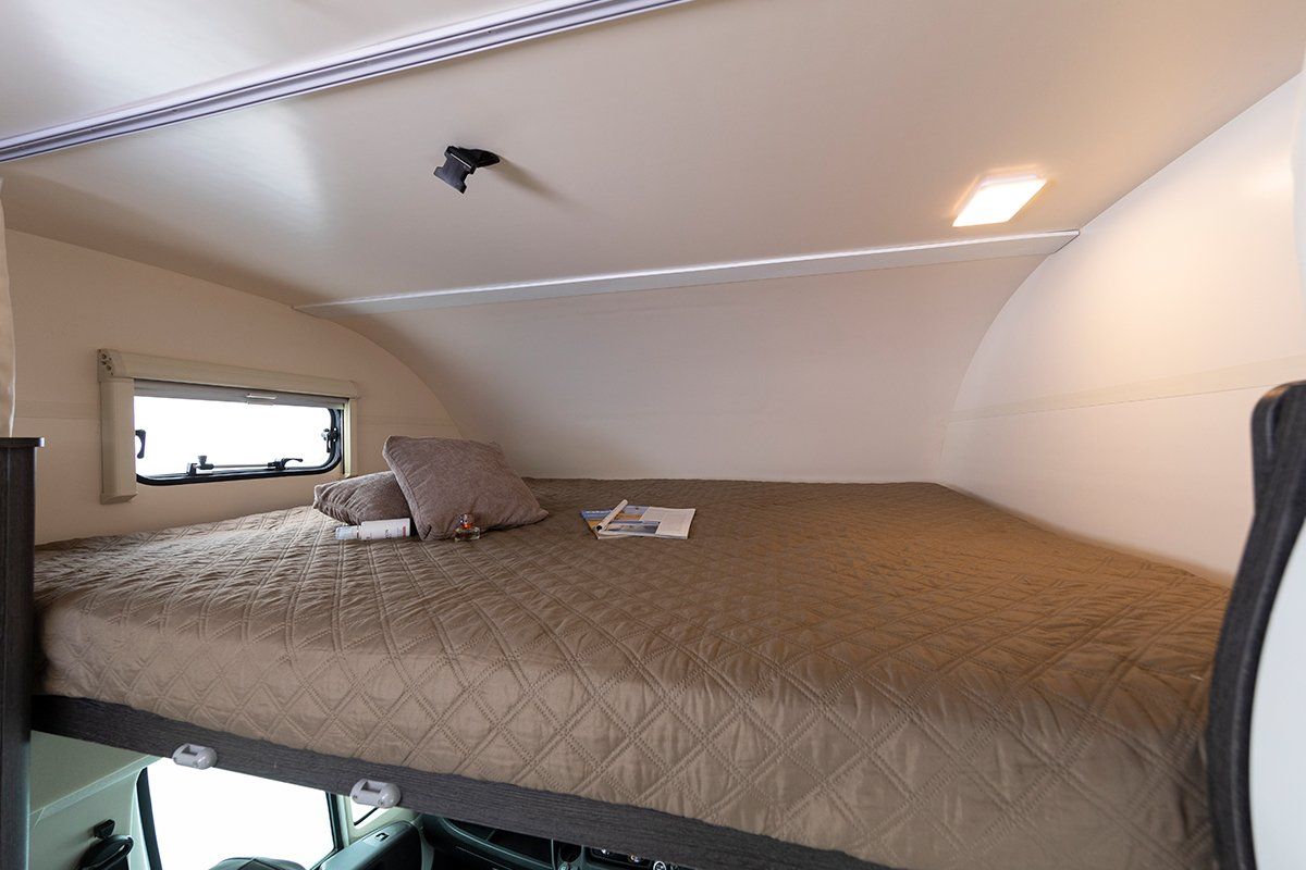 Motorhome Vacation Holidays - Zefiro 675 Roller Team 6 Berth Hire