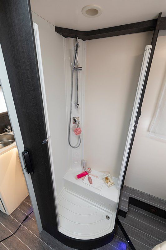 automatic motorhome hire, camper van rental,