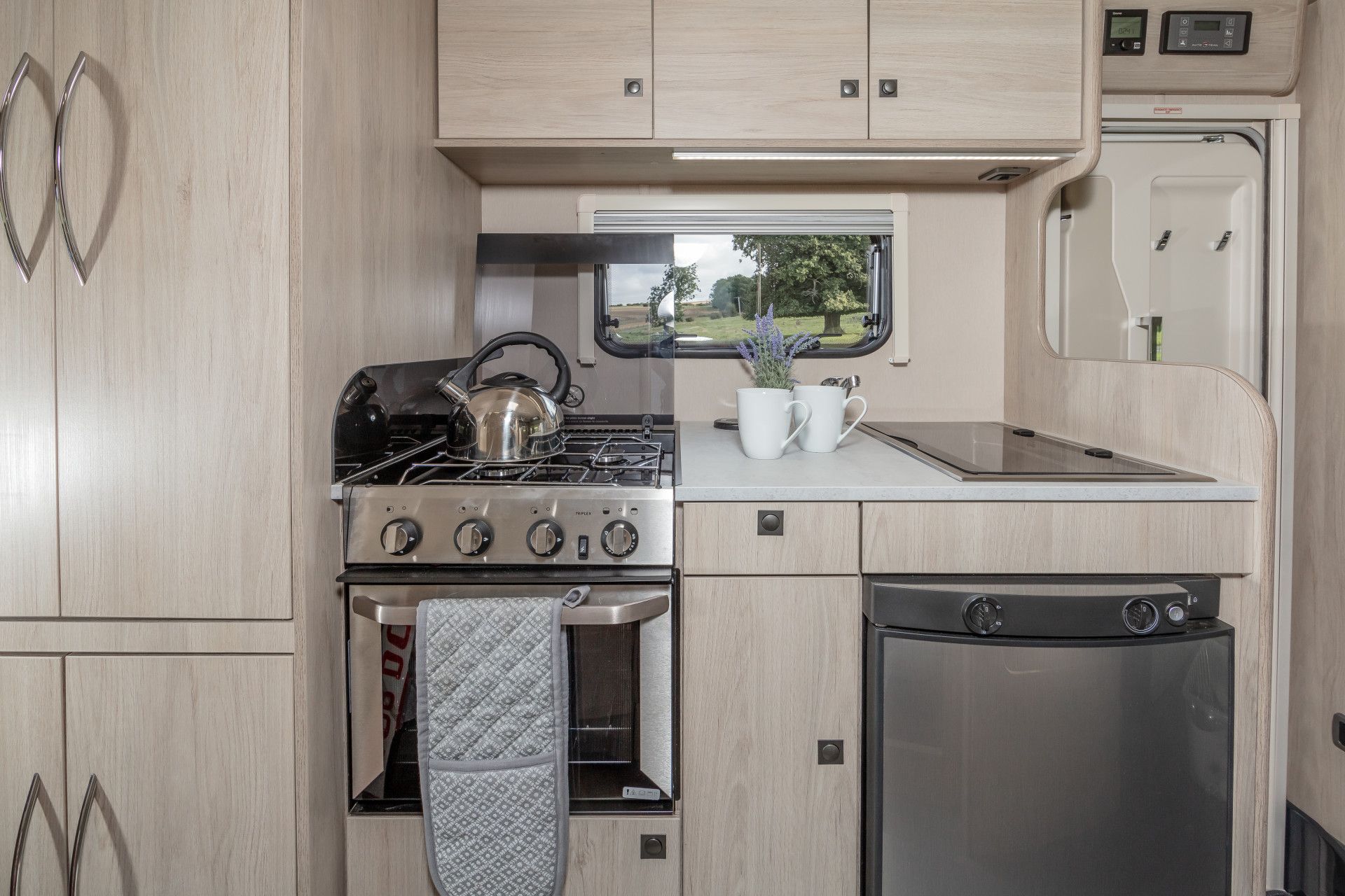 Hire a Auto-trail Expedition C72 motorhome rental with kitchen for 2, 3, 4, 5 people touring holidays travel uk and europe, festival, F1, Glastonbury, Latitude, family, half term, summer, winter, luxury, camping,