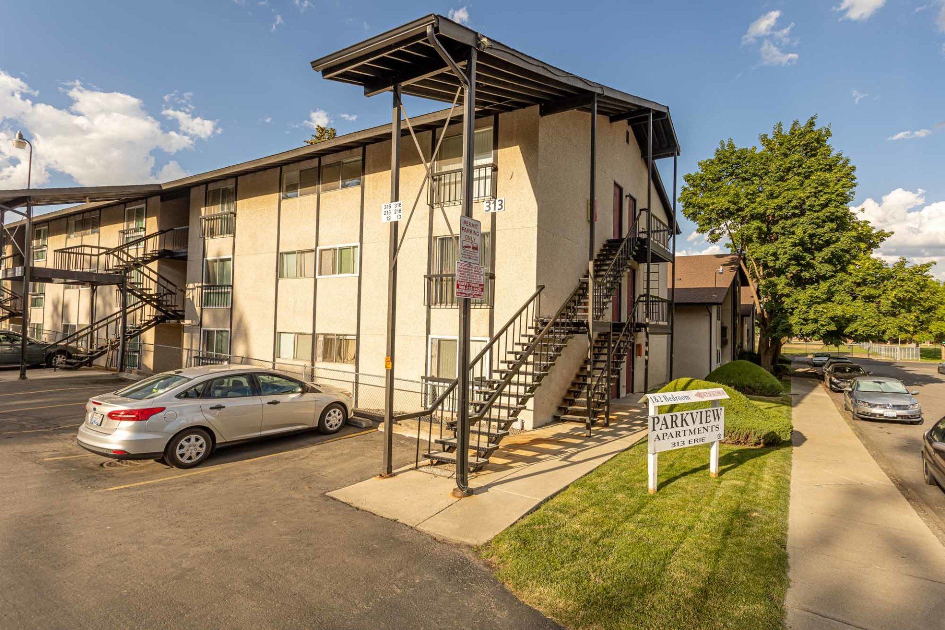 Exterior | Parkview Apartments