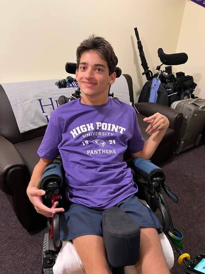 Nurse is talking to a Patient who is sitting on a Couch - High Point, NC - Kelly's Home Health and Staffing