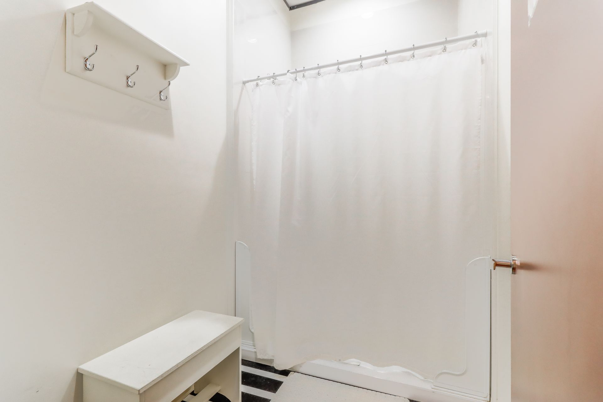 showers in north houston office space