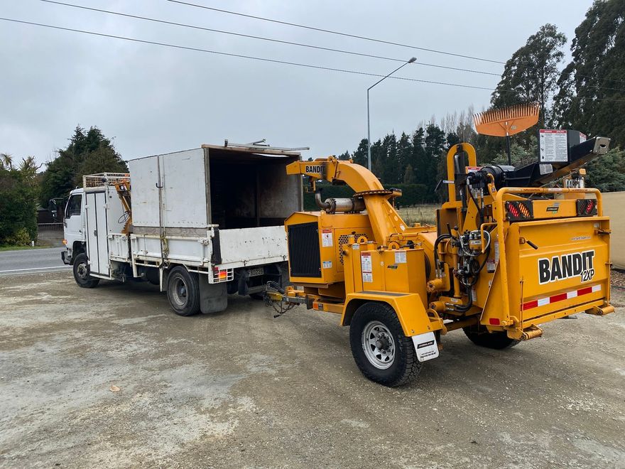 Craigs Tree Truck Bandit Chipper Tree Shredder + Stump Grinding Christchurch North Canterbury 