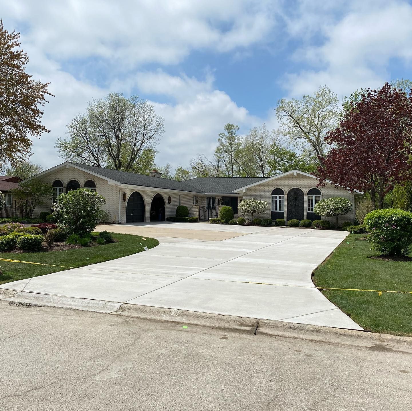 concrete driveway replacement— Concrete Addison IL — RJ Concrete