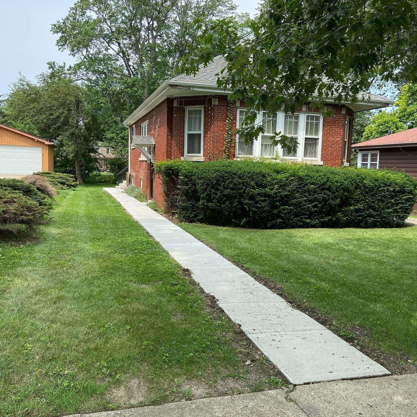 concrete sidewalk installation— Concrete Addison IL — RJ Concrete