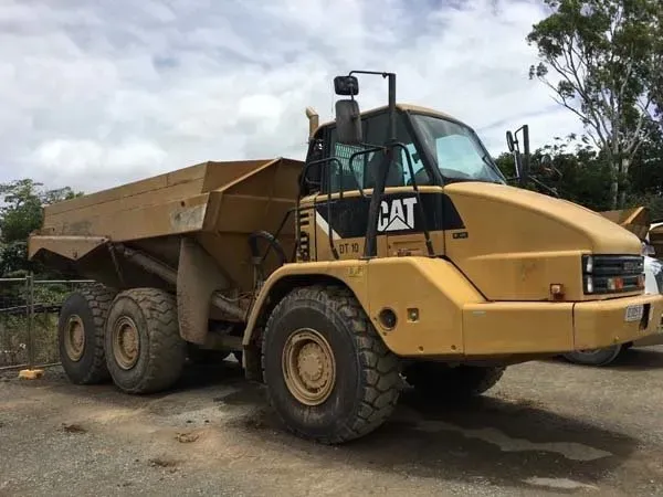 Close-Up Images of a Yellow 6x6 Dump Truck | Woree, Queensland | Cheshire Contractors