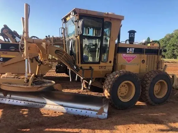 Close Up Images of a Long Yellow Tractor Side View | Woree, Queensland | Cheshire Contractors