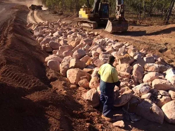 Man Working on Peninsula Development Road Project | Woree, Queensland | Cheshire Contractors