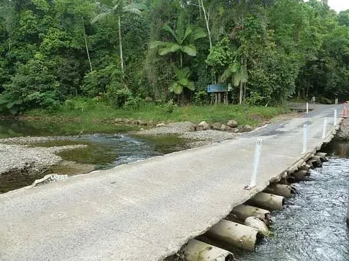 Cooper Creek Crossing Upgrade Construction Concrete Being Laid | Woree, Queensland | Cheshire Contractors