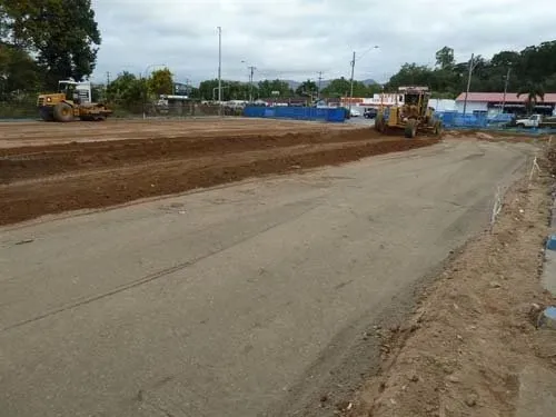 A Wide Field with Ongoing Construction | Woree, Queensland | Cheshire Contractors