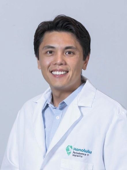 dr. kenneth choy, specialists in dental implant best in Honolulu Hawaii