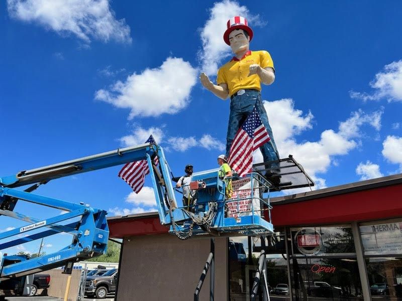 Sunny the big man on top of Sun Glass