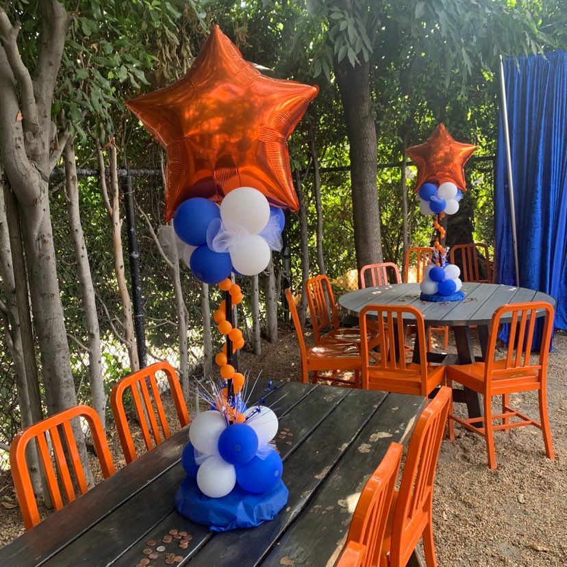 Large Star Balloon Column