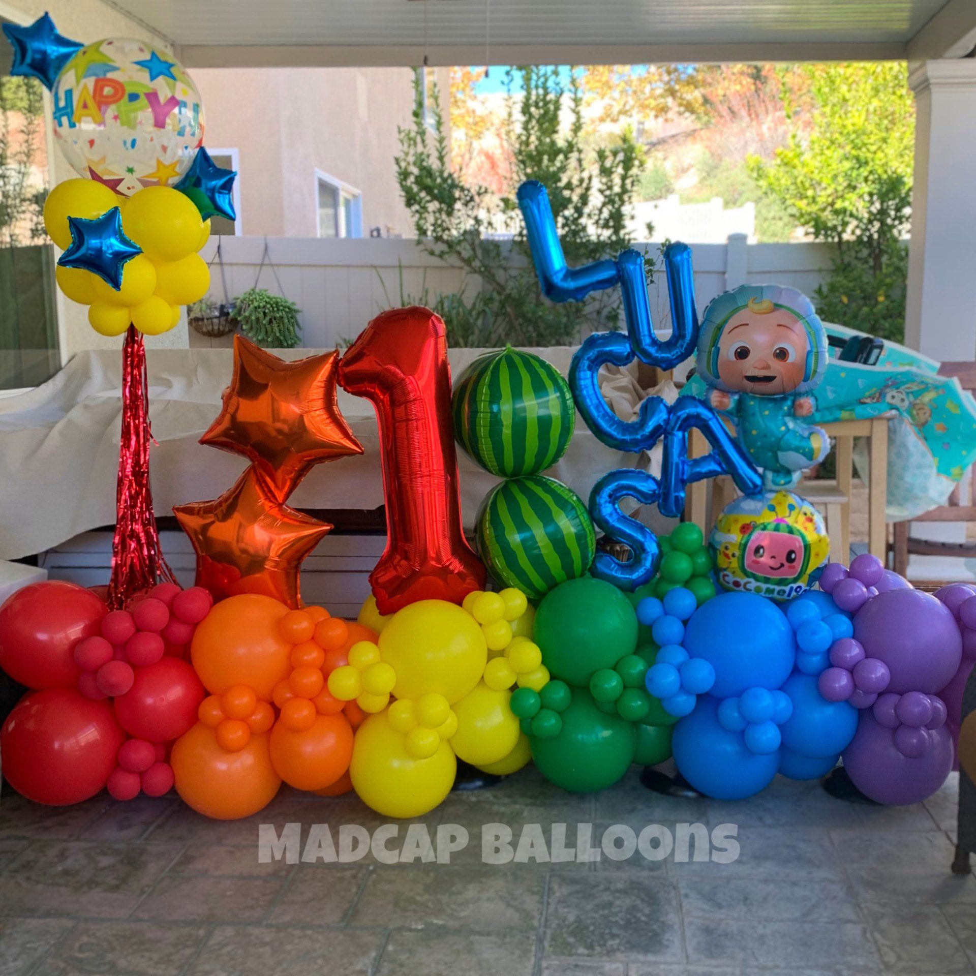 Custom character happy birthday balloon sculpture for kids
