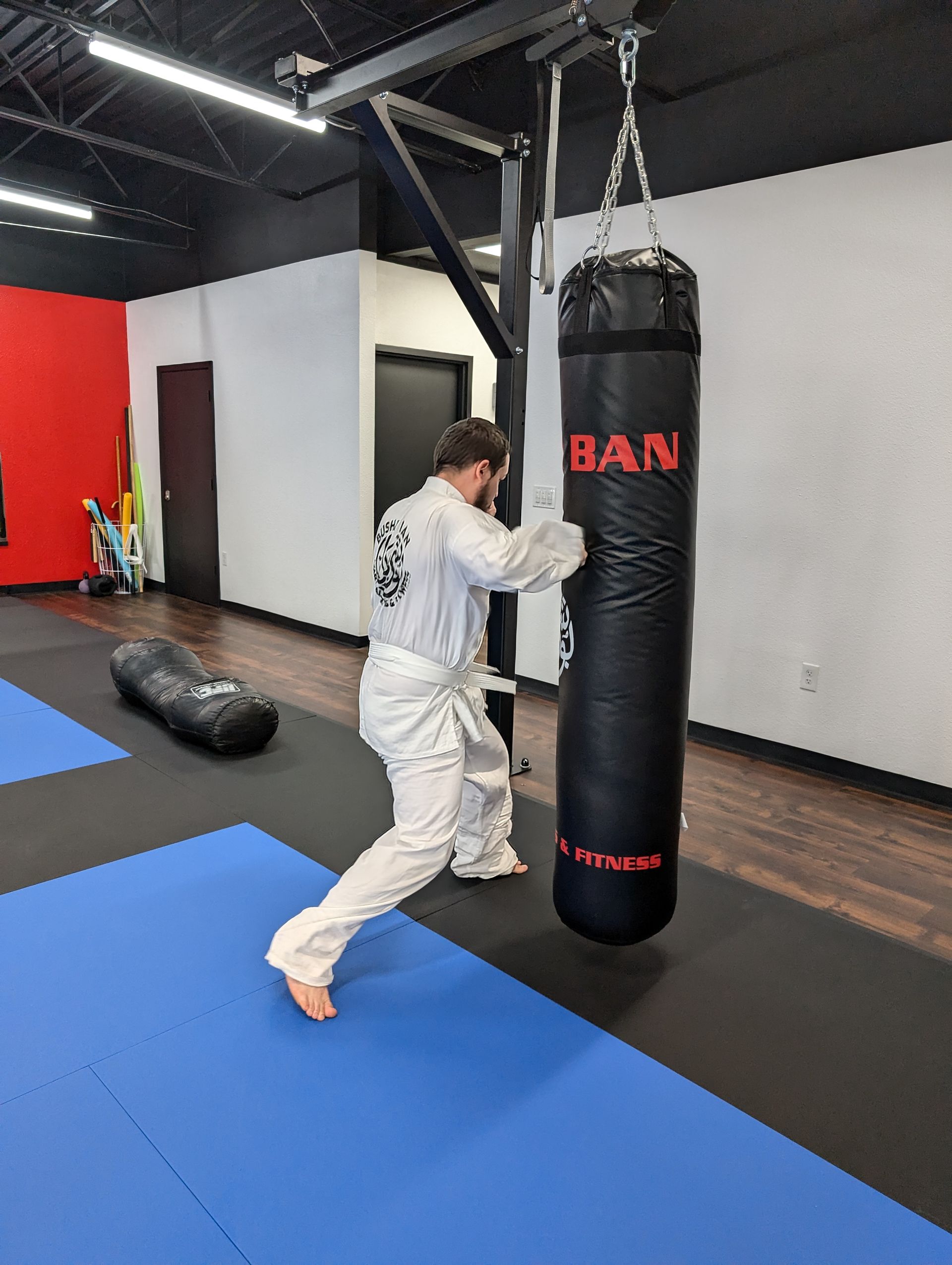 The word placeholder is on a gray background.