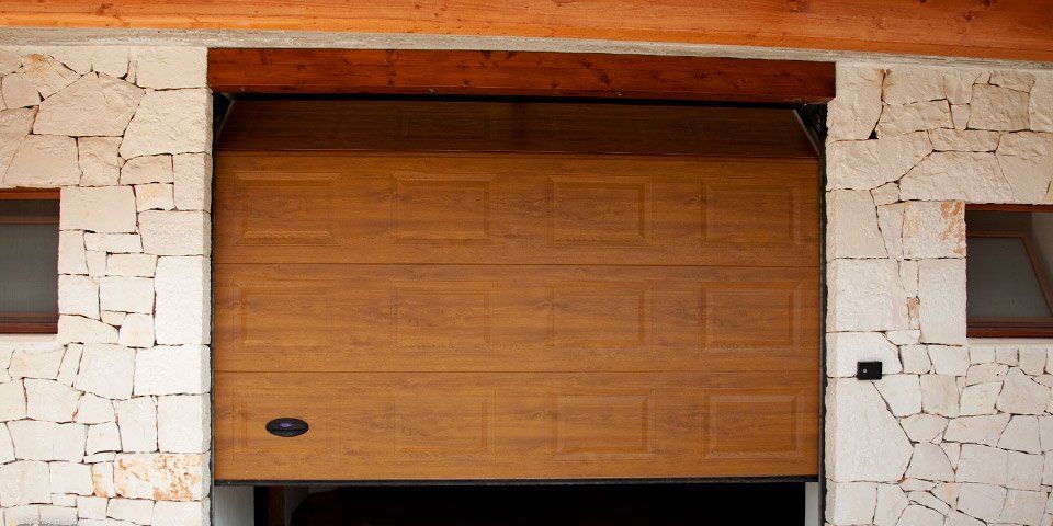 realizzazione porte per garage