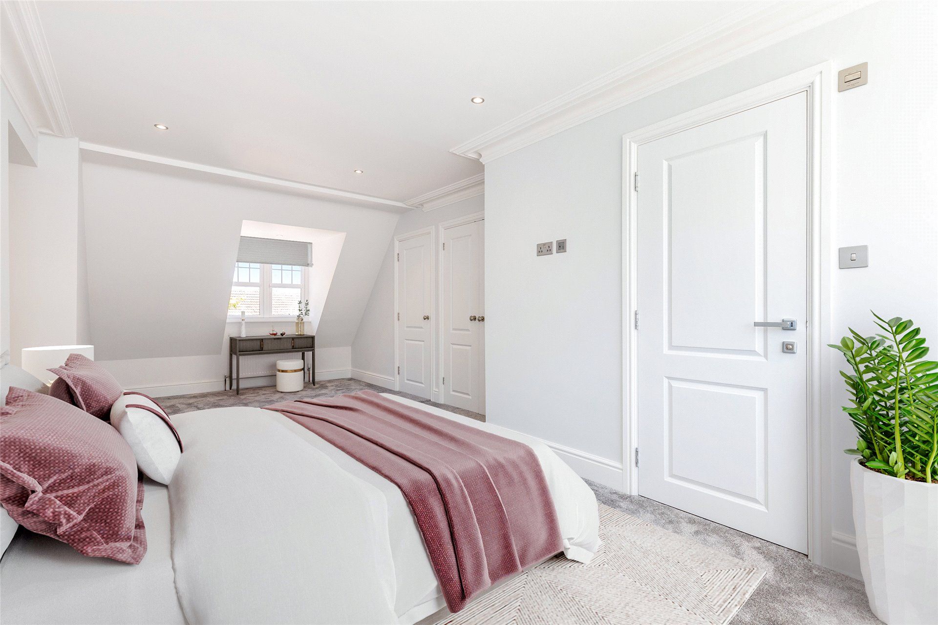 Mushroom Castle, Winkfield Row