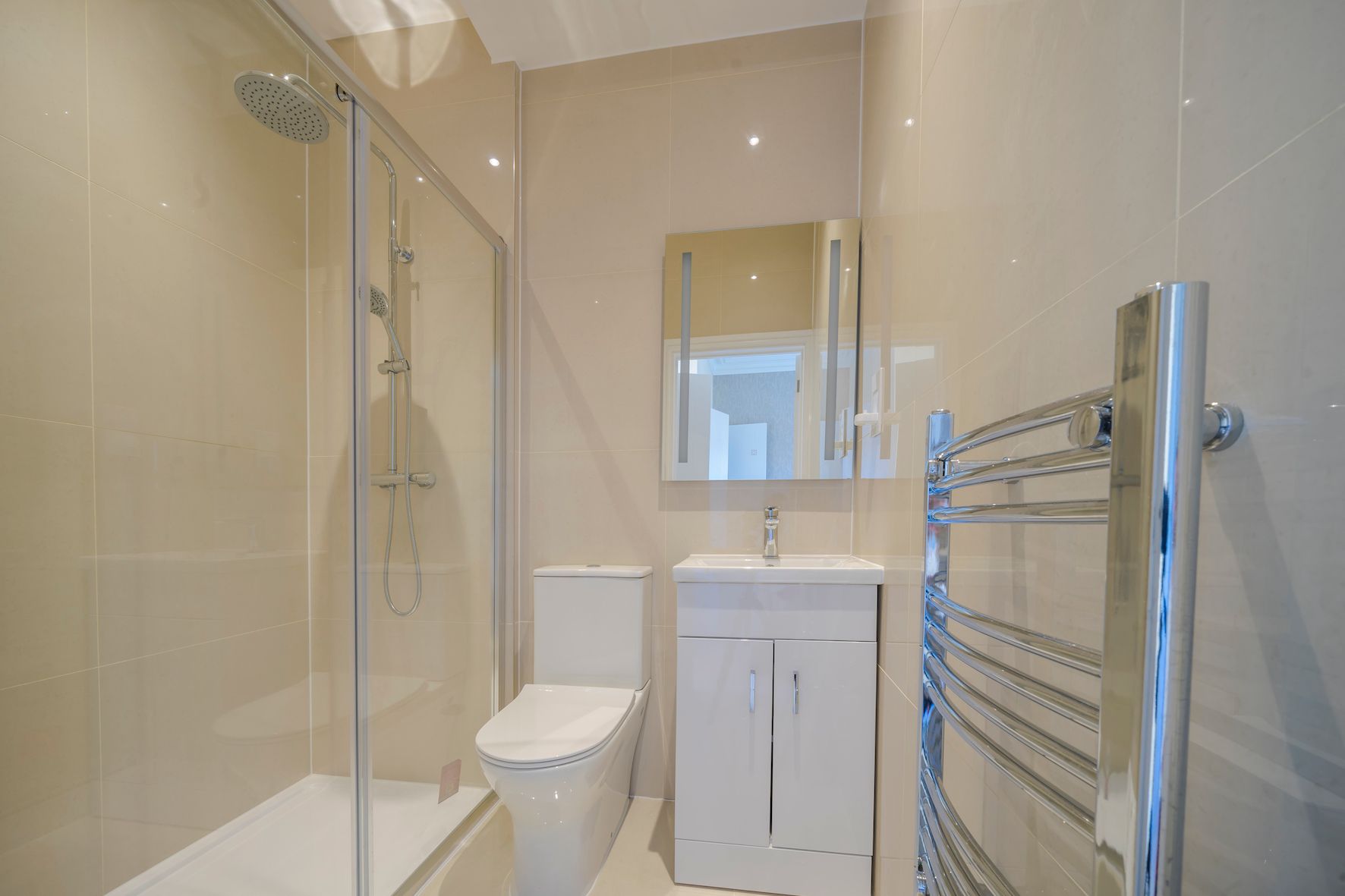 Longfield Road, Tring