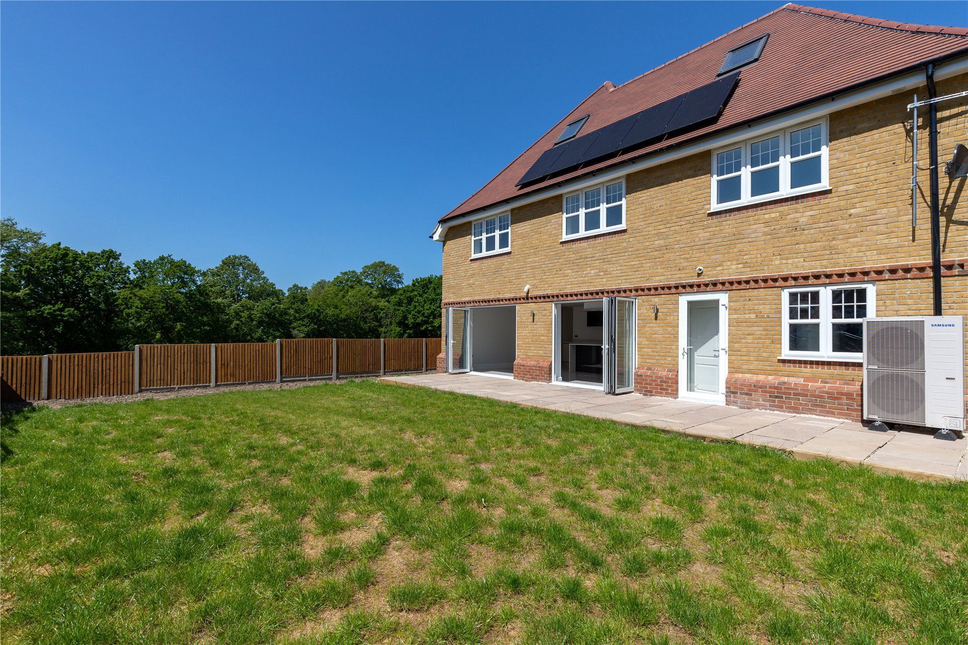 Mushroom Castle, Winkfield Row