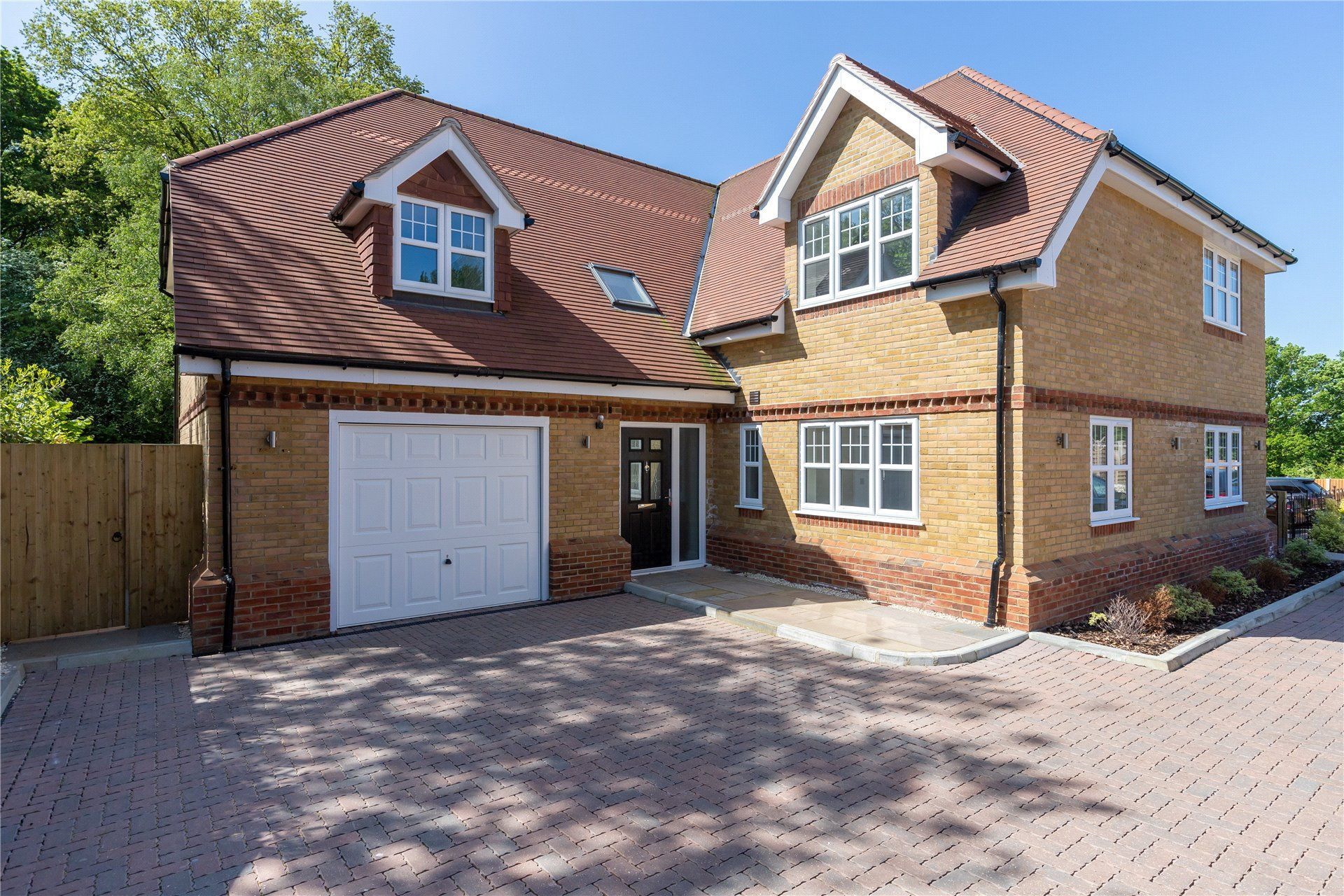Mushroom Castle, Winkfield Row