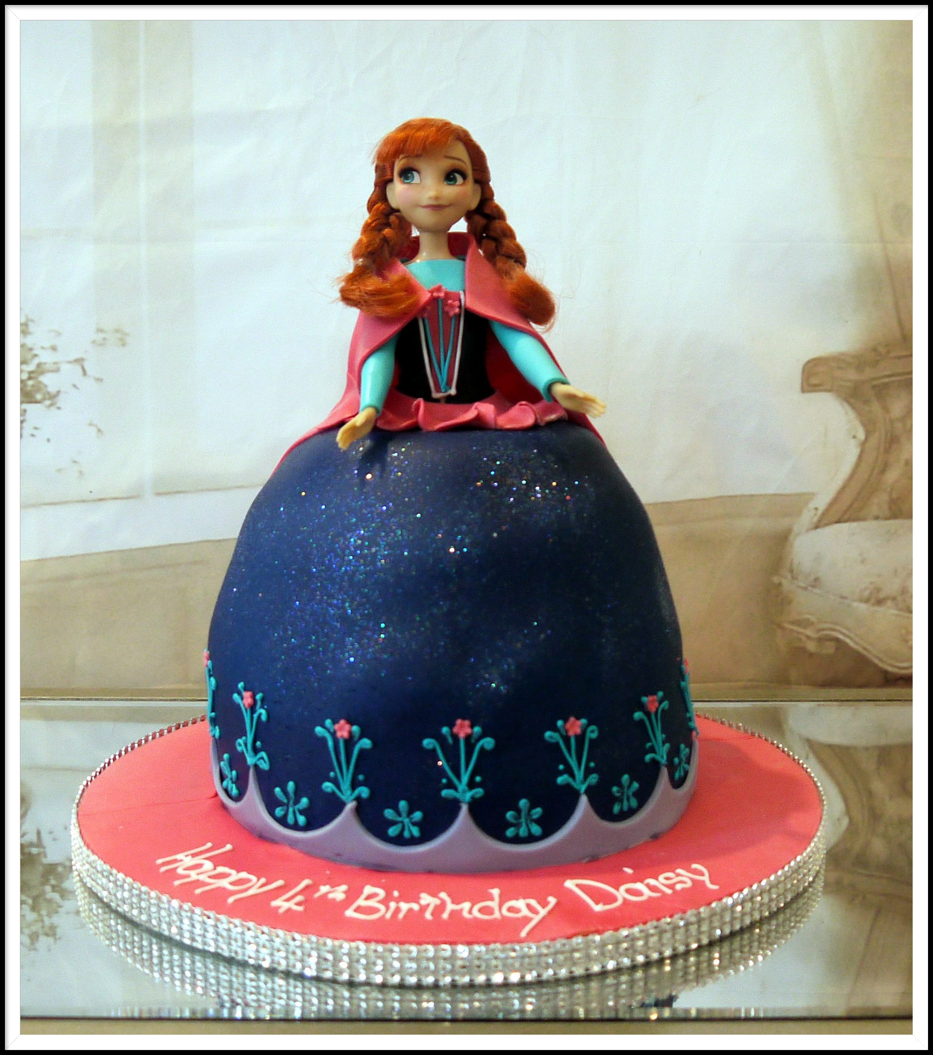 Anna Frozen cake